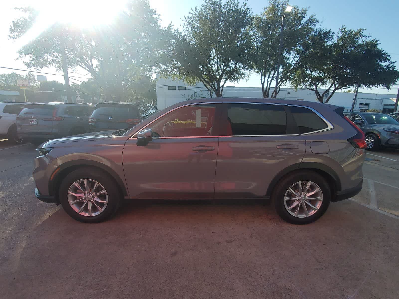 Used 2025 Honda CR-V EX-L image 3