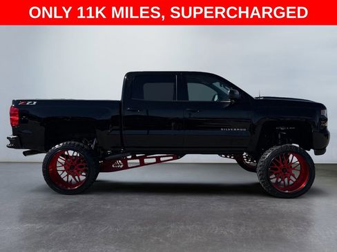 Used 2018 Chevrolet Silverado 1500 LT w/ All Star Edition AWD/4WD image 2