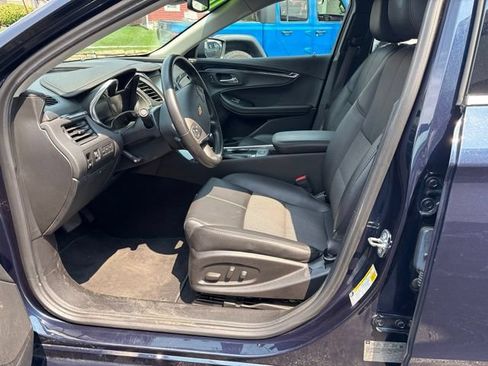 Used 2016 Chevrolet Impala LT w/ Convenience Package FWD image 9