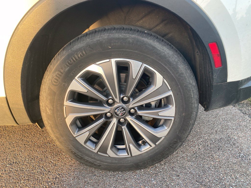 Used 2024 Buick Envision Preferred AWD/4WD image 10
