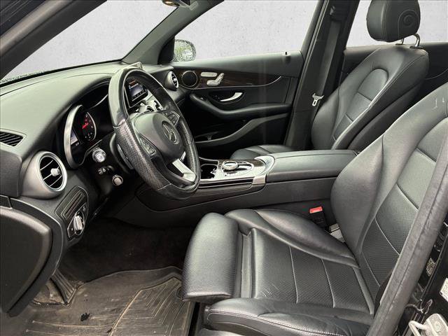 Used 2017 Mercedes-Benz GLC 300 4MATIC image 11