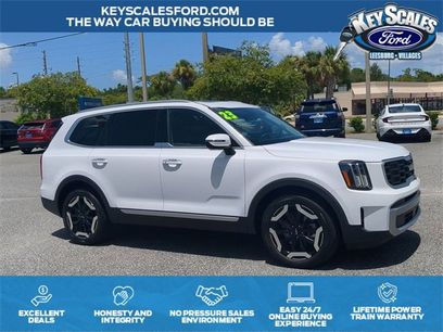 Used 2023 Kia Telluride S w/ S Sunroof Package