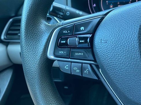 Used 2018 Honda Accord LX image 21