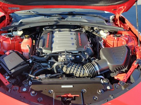 Used 2020 Chevrolet Camaro SS image 15