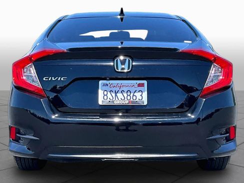 Used 2018 Honda Civic EX-L image 4