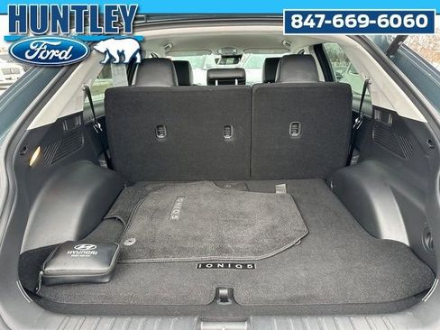 Used 2023 Hyundai Ioniq 5 SEL image 11