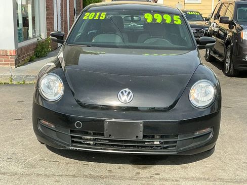 Used 2015 Volkswagen Beetle 1.8T Classic FWD image 2