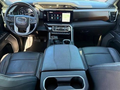 Used 2024 GMC Sierra 1500 Denali AWD/4WD image 13
