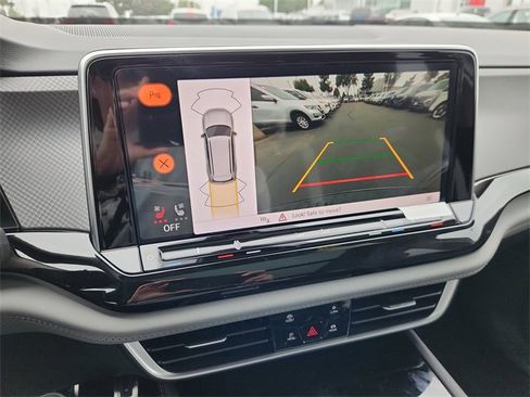 New 2026 Volkswagen Atlas Peak Edition image 16