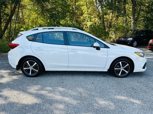 Used 2022 Subaru Impreza Premium image 4