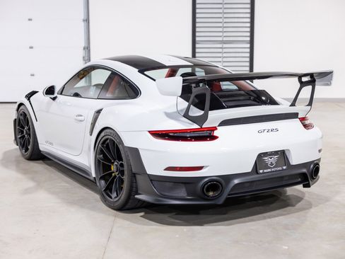 Used 2018 Porsche 911 GT2 RS image 7