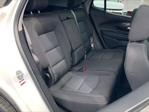 Used 2022 GMC Terrain SLE w/ Driver Convenience Package image 22