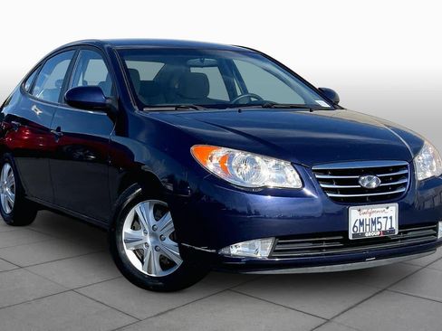 Used 2010 Hyundai Elantra GLS FWD image 2