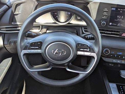 Used 2023 Hyundai Elantra SEL w/ Cargo Package FWD image 18