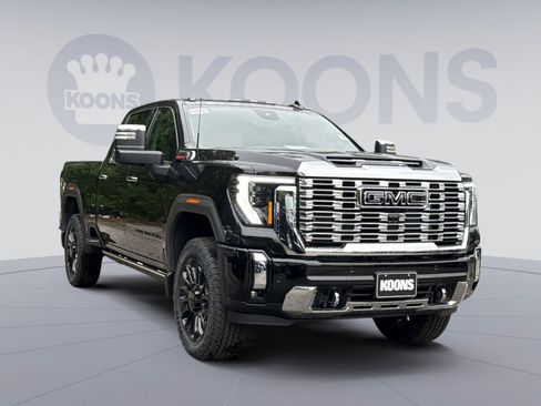 New 2026 GMC Sierra 2500 Denali w/ Denali Reserve Package AWD/4WD image 10