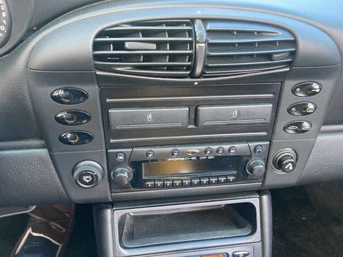 Used 2001 Porsche 911 Carrera image 17