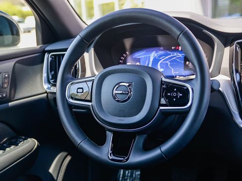 Used 2024 Volvo S60 B5 Plus FWD image 16