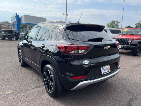 Used 2021 Chevrolet TrailBlazer LT w/ Convenience Package AWD/4WD image 5