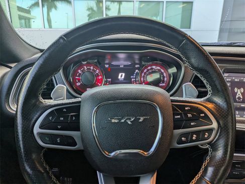 Used 2019 Dodge Challenger SRT Hellcat image 28