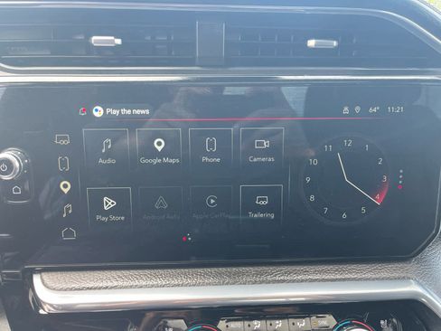 Used 2024 GMC Sierra 3500 Denali w/ Denali Reserve Package image 18