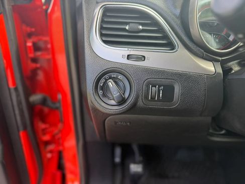Used 2018 Dodge Journey Crossroad AWD/4WD image 35