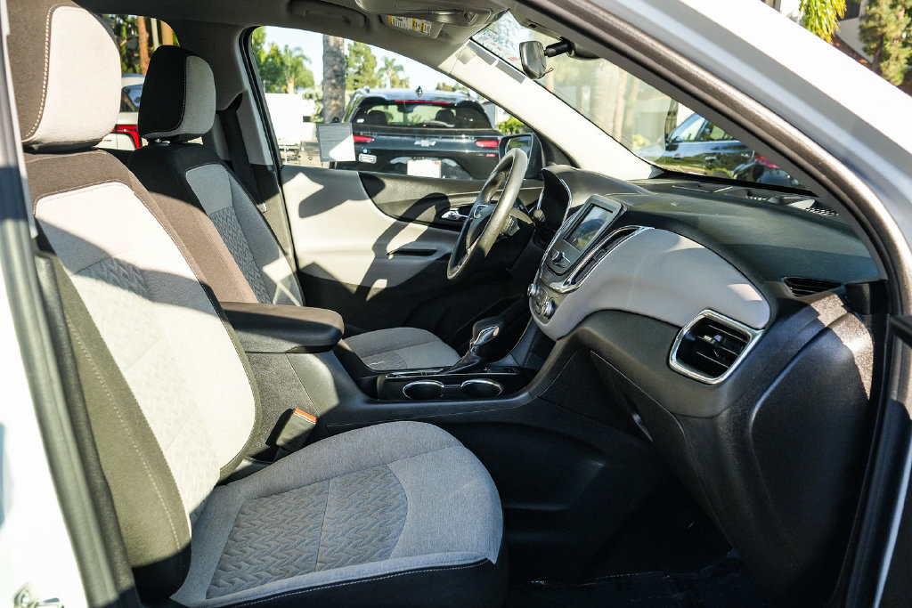 Used 2023 Chevrolet Equinox LT AWD/4WD image 16