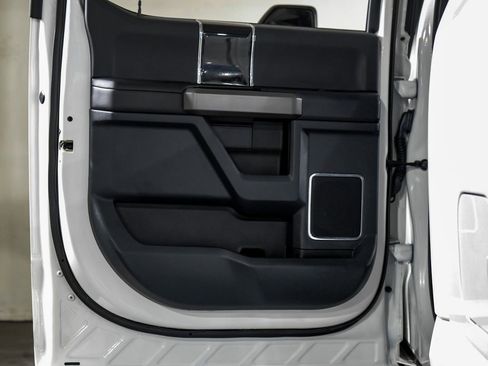 Used 2022 Ford F250 Platinum w/ FX4 Off-Road Package image 36