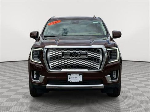 Used 2023 GMC Yukon Denali w/ Max Trailering Package AWD/4WD image 2