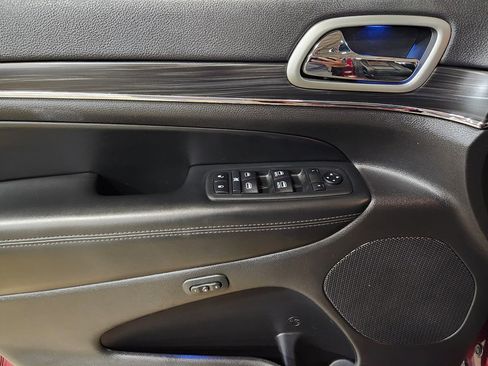 Used 2020 Jeep Grand Cherokee Limited RWD image 43