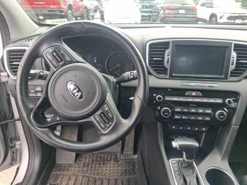 Used 2019 Kia Sportage EX w/ Option Group 040 AWD/4WD image 11