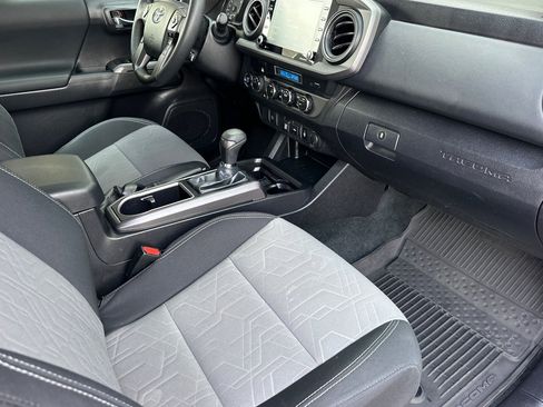 Certified 2023 Toyota Tacoma TRD Off-Road image 14