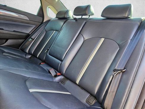 Used 2017 Hyundai Sonata Limited image 18