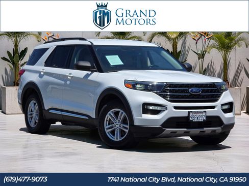 Used 2022 Ford Explorer XLT w/ Equipment Group 202A AWD/4WD image 1