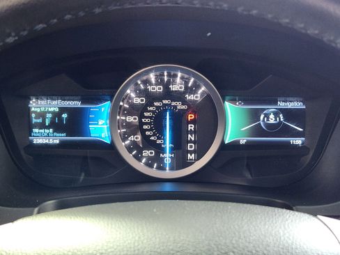 Used 2015 Ford Explorer XLT w/ Equipment Group 202A image 21