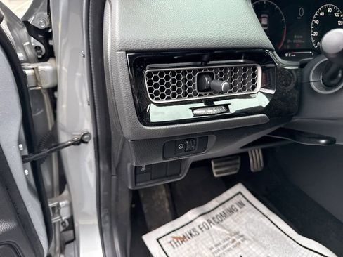 Used 2025 Honda Civic Sport image 16