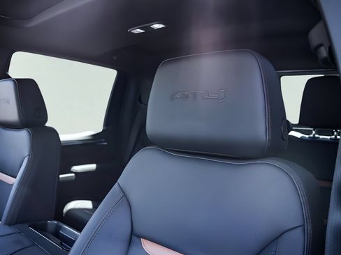 New 2026 GMC Sierra 1500 AT4 w/ AT4 Premium Package AWD/4WD image 11