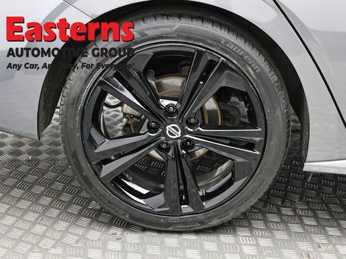 Used 2021 Nissan Sentra SR image 30