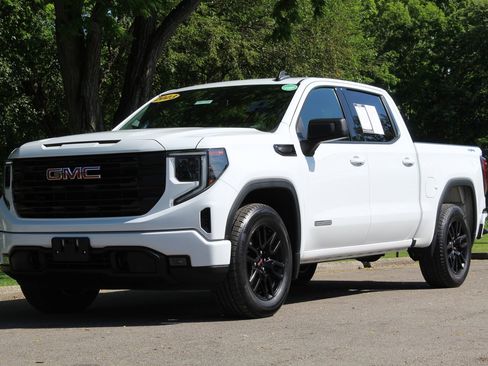 Used 2023 GMC Sierra 1500 Elevation AWD/4WD image 4