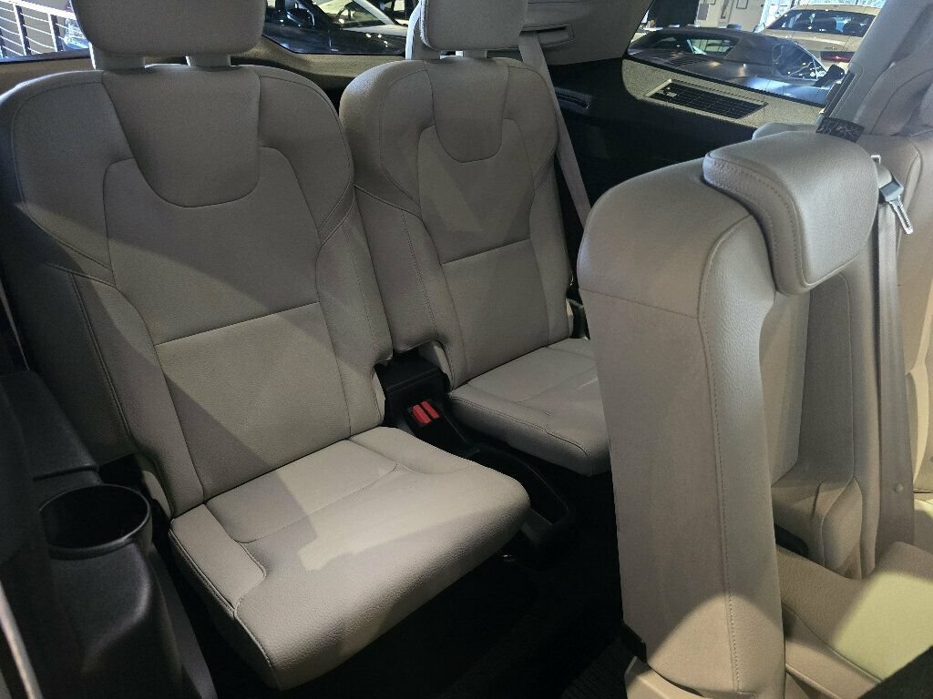Used 2024 Volvo XC90 T8 Plus w/ Protection Package Premier AWD/4WD image 27