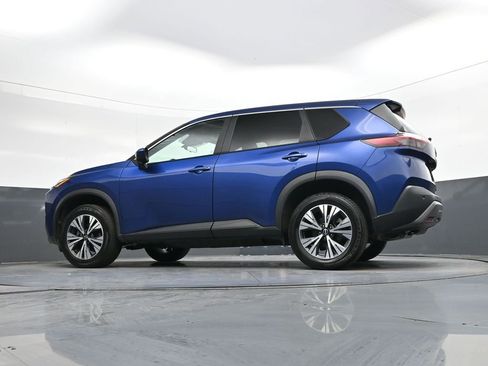 Used 2023 Nissan Rogue SV image 39