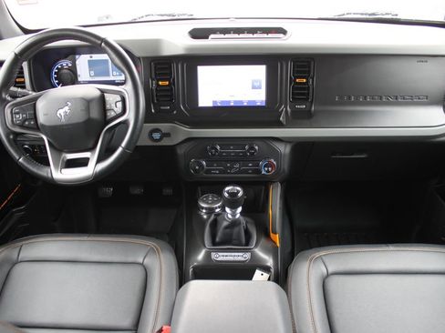 Used 2022 Ford Bronco Badlands AWD/4WD image 7
