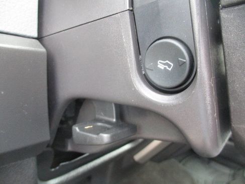 Used 2013 Ford F150 XLT w/ Luxury Equipment Group image 25