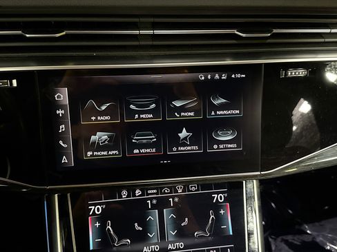 Used 2021 Audi Q7 3.0T Prestige image 32