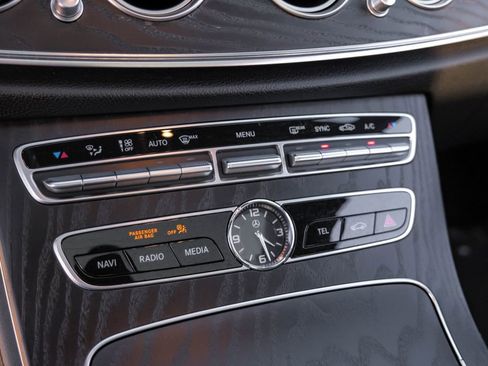 Used 2018 Mercedes-Benz E 43 AMG 4MATIC Sedan image 30