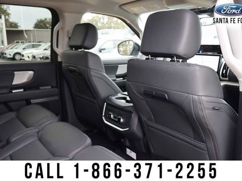 New 2026 Ford Expedition Active image 22