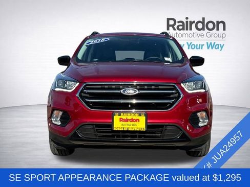 Used 2018 Ford Escape SE w/ SE Sport Appearance Package image 2