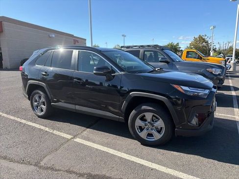 Certified 2024 Toyota RAV4 XLE image 3