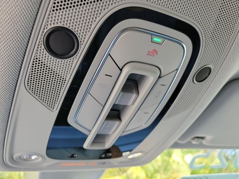 Certified 2025 Audi Q5 2.0T Premium Plus image 19