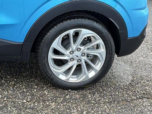 New 2027 Chevrolet Bolt LT w/ Comfort Package image 9