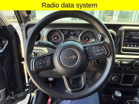 Used 2022 Jeep Wrangler Unlimited Sport AWD/4WD image 12